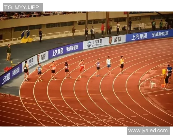 上海篮球队在钻石联赛中以76分稳居积分榜首位展现强劲实力